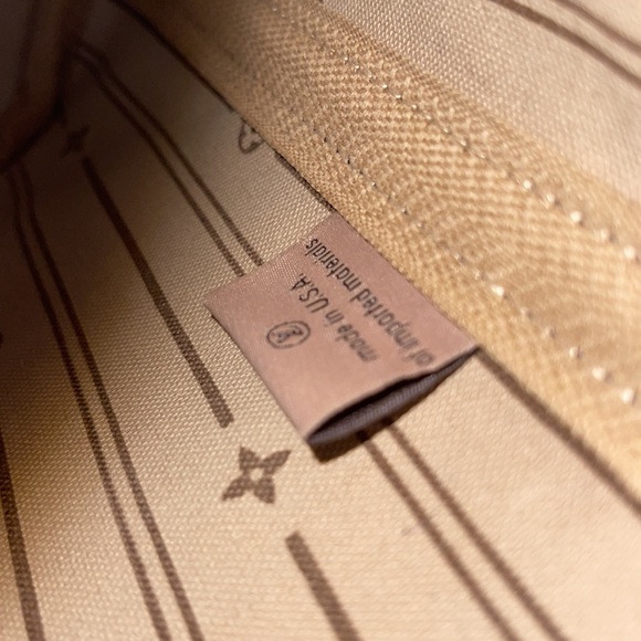 Louis Vuitton Neverfull PM - Picture 3 of 12